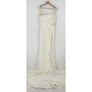 Evie Young Tate Wedding Dress in Ivory